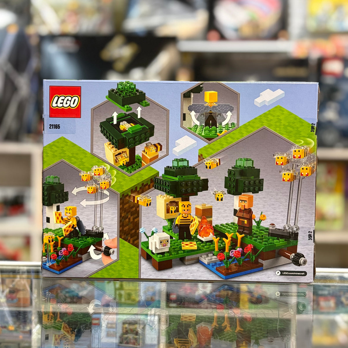 The Bee Farm, 21165 - LEGO® Minecraft Set