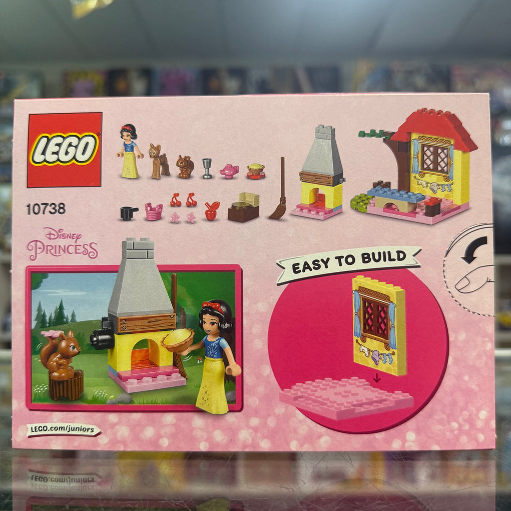 Snow White's Forest Cottage - 10738
