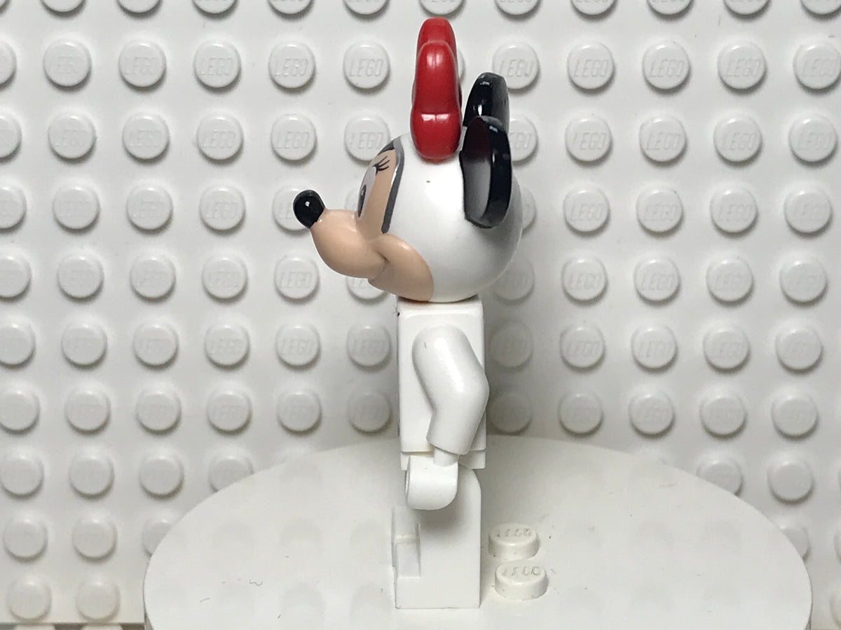 Minnie Mouse, dis048