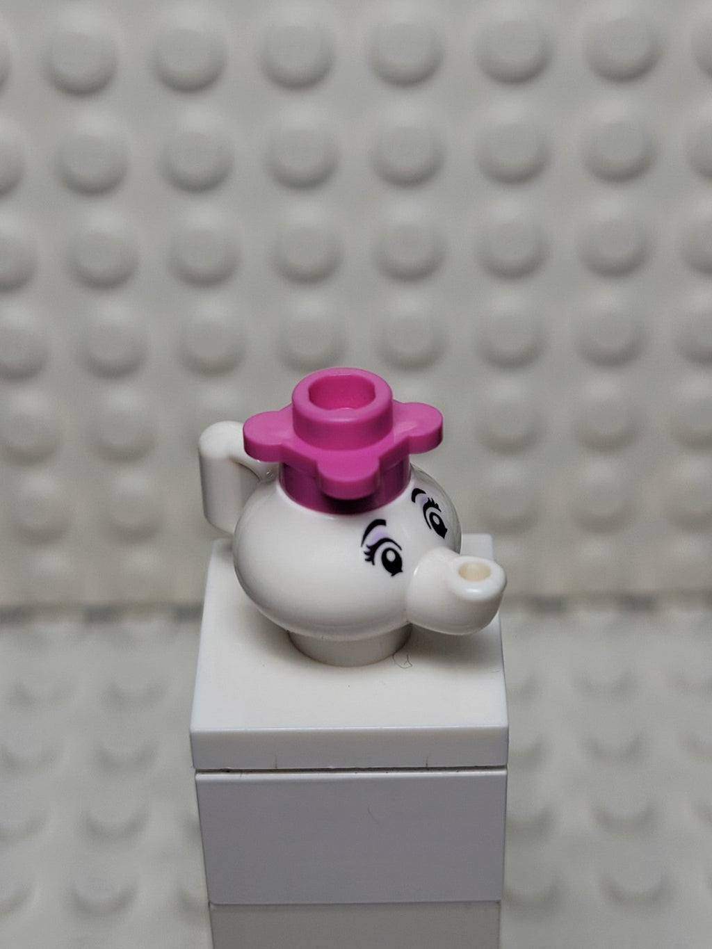 Mrs Potts, dp028