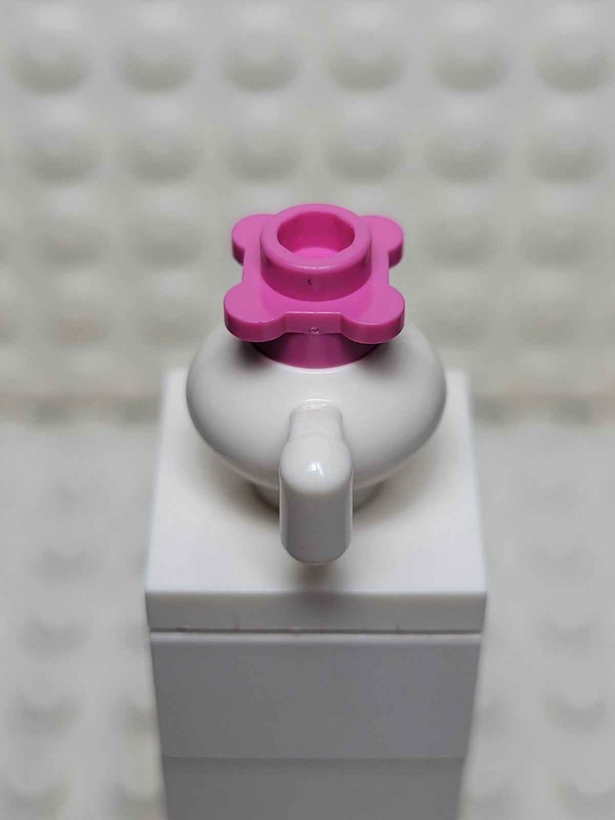 Mrs Potts, dp028